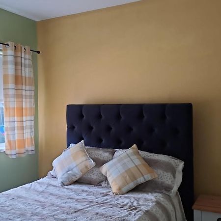 Pinebrook House Double Bed Small En-Suite Free Parking Killybegs Exterior photo