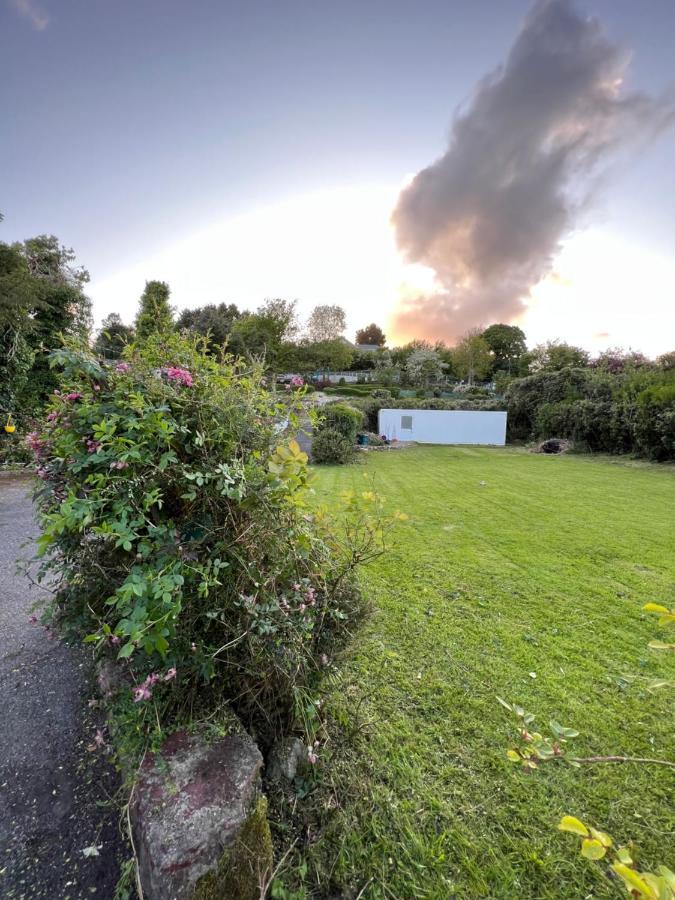 Pinebrook House Double Bed Small En-Suite Free Parking Killybegs Exterior photo